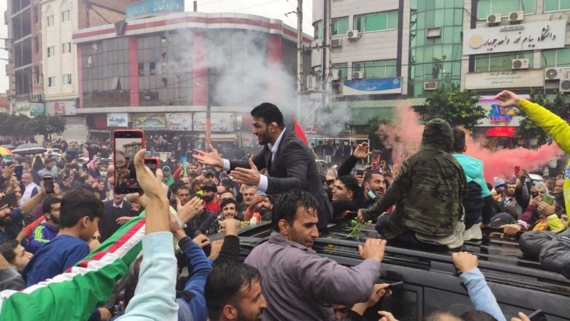 جویباریها قهرمان جهان را غافلگیر کردند(عکس)