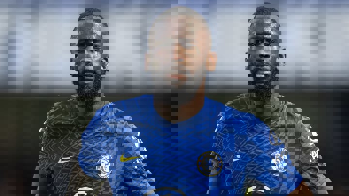 1652048