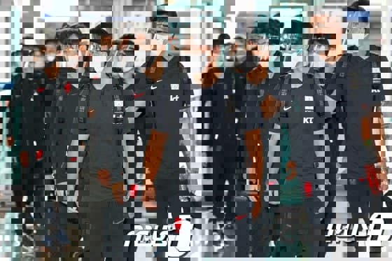 تیم ملی فوتبال کره جنوبی وارد تهران شد