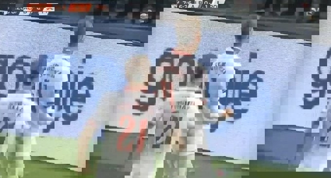 1653616