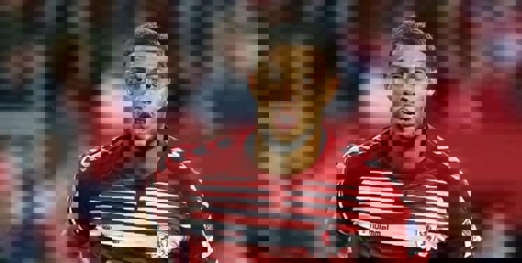 مهاجم استونویلا و بلکبرن در آستانه حضور در استقلال