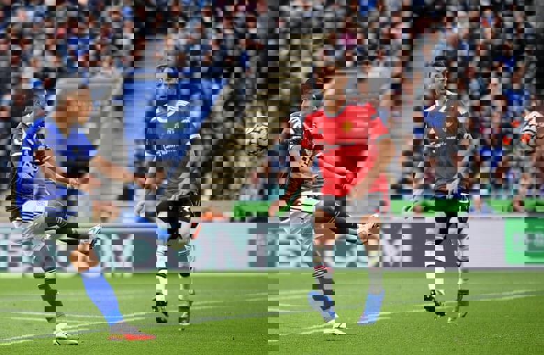 1654598