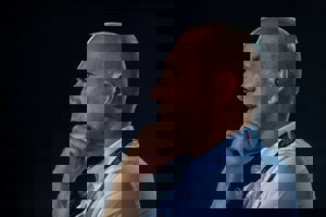 سعید عزت و مربی نامدار مقابل سپاهان