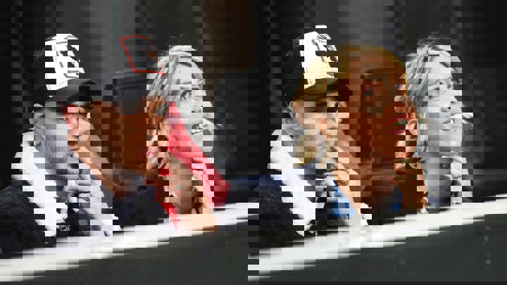 1654976