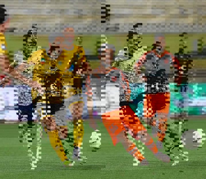 اولین های لیگ بیست و یکم چه کسانی بودند؟