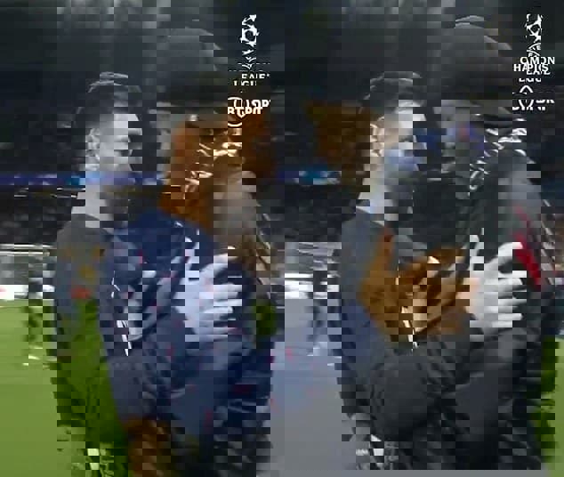 1656042