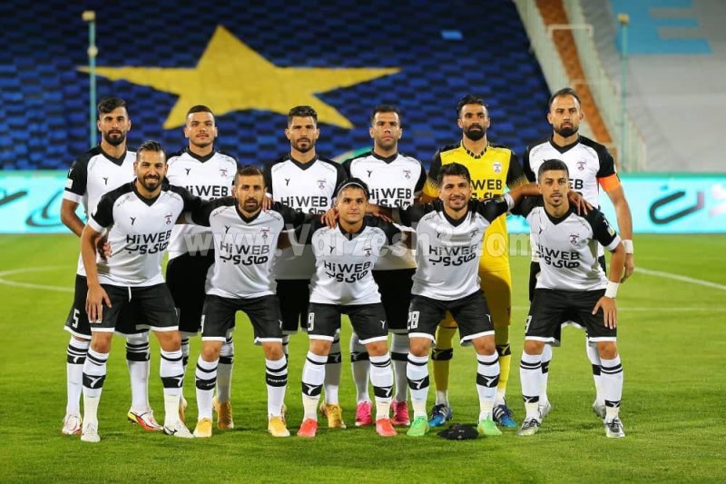 آغاز ماموریت سخت عنایتی در لیگ برتر (عکس)