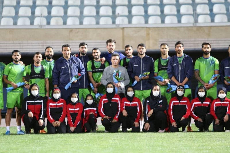 حضور دختران مشیز در تمرین گلگهریها(عکس)