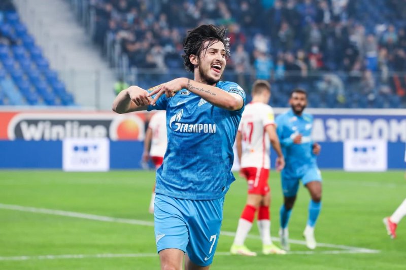 جواب کوبنده سردار آزمون به منتقدین روسی