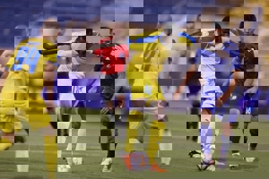 دیاباته مقابل شفر مارادونا شد