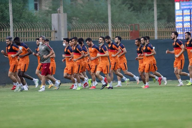 فولاد باخت و جریمه را فراموش میکند (عکس)