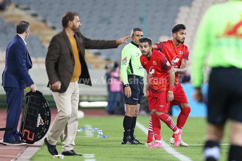 مصدومیت، عامل تعویض ثاقبی برابر استقلال