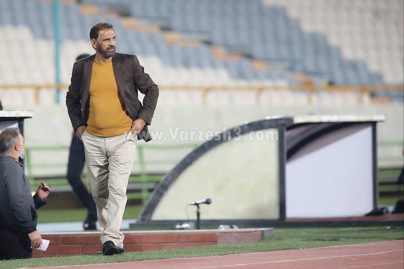 کریمی: کاری می کنیم استقلال دروازه بان نداشته باشد!