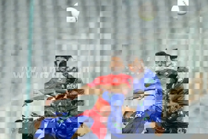 استقلال – تراکتور؛ آبی پوشان برنده دوئل های هوایی