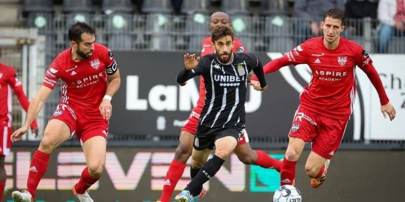 همه گل قلیزاده را نگاه کردند!(عکس)