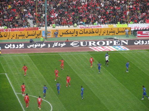 تماشاگر در لیگ برتر؛ فعلا صبر کنید 