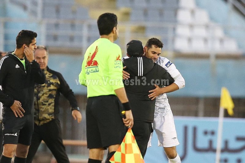 غایب بزرگ، داستان تکراری این روزهای آلومینیوم