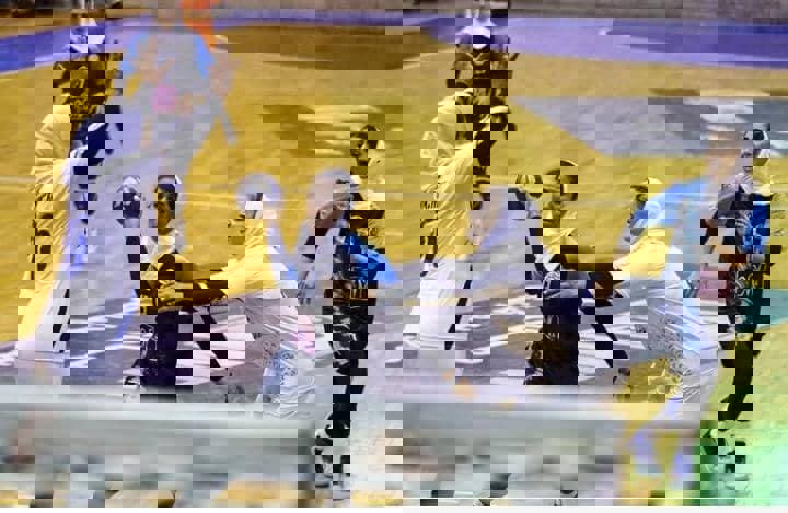 پیروزی مدعیان در روز نخست لیگ هندبال بانوان