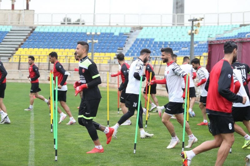 تکذیب خبر ممنوع المصاحبه بودن بازیکنان پرسپولیس 
