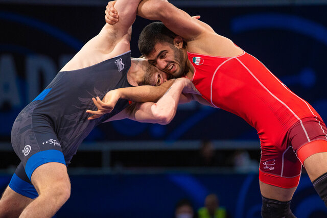 جدال نزدیک کشتی ایران و روسیه بر سر قهرمانی