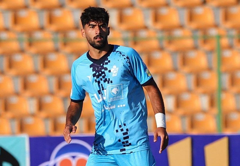 مدافع تیم امید و پیکان عزادار شد