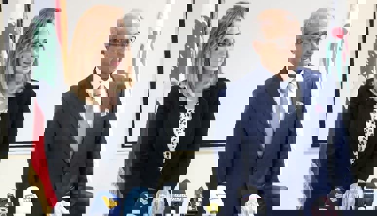 دستور وزیر؛ مشکل پخش دیدار با ایران را حل کنید 