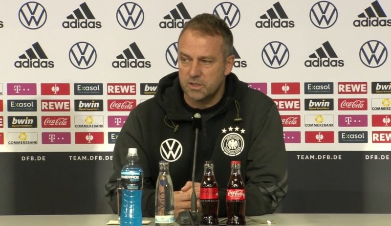 فلیک: بازیکنانی که واکسن نمی‌زنند را قضاوت نکنید 