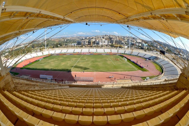  استادیوم صیدا آماده میزبانی از ایران (عکس)