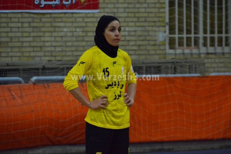 بازگشت خانم گل همراه با گلزنی بود! (عکس)