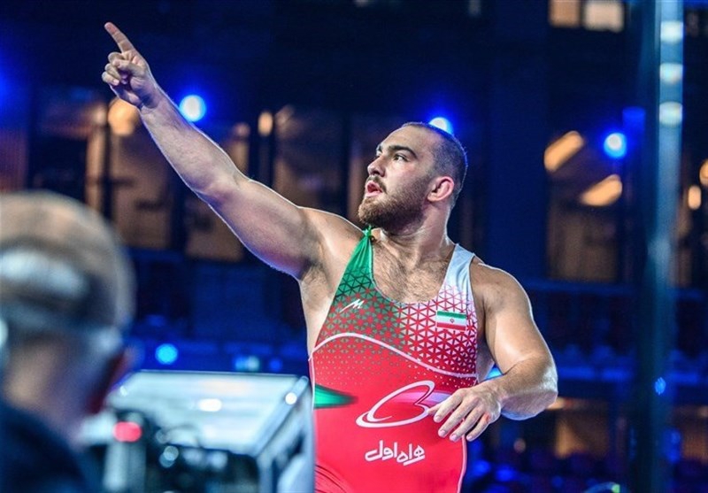 بازگشت رويايى زارع با فرار از بدلكارى رقيب قزاق