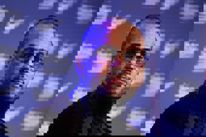 آلوز: هرچه دارم از بارسلوناست؛ کاش مسی هم برگردد