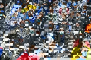 افتضاحی به نام باز شدن در ورزشگاه‌ها(عکس) 