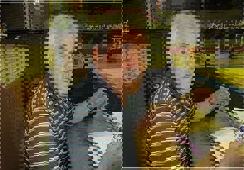 پیرمرد دوست داشتنی بسکتبال درگذشت