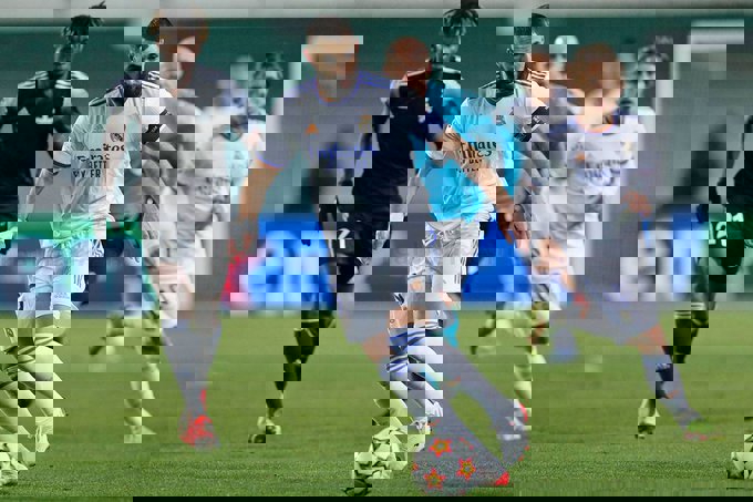 1667828