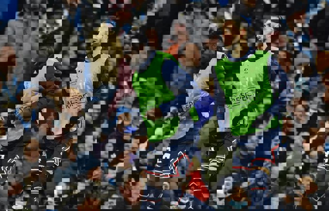 1668796