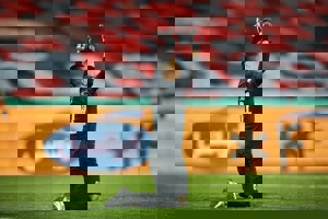 حامد لک در نقش گل‌ساز پرسپولیس!(عکس)