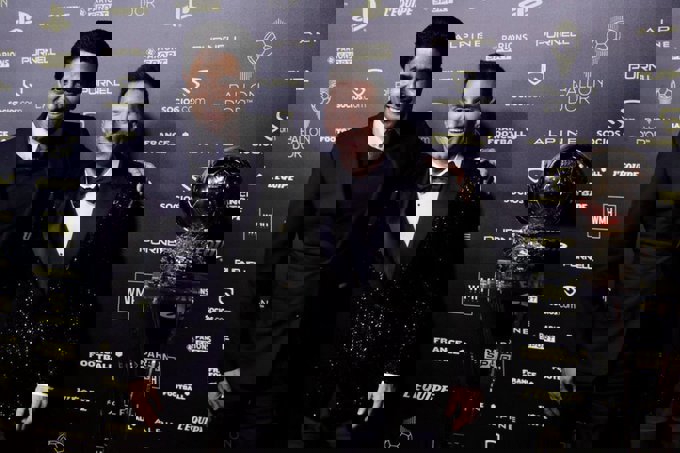 1669537