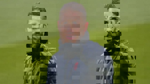 اعتراض به پوچتینو، چرا به راموس بازی دادی؟