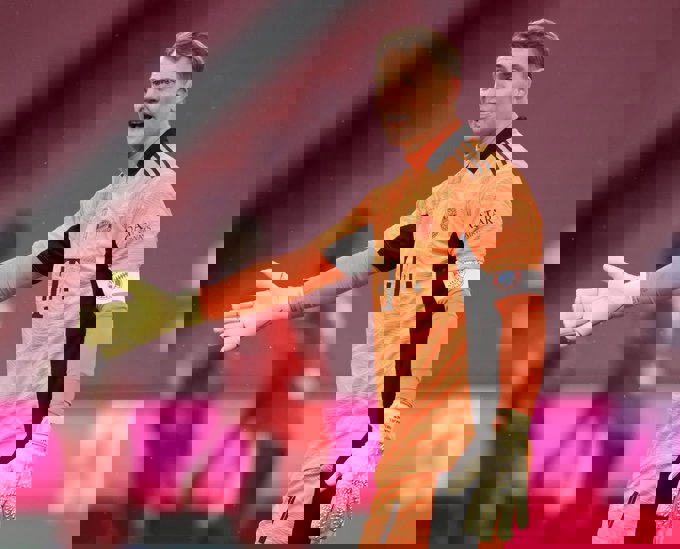 1673282