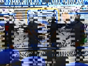 تصمیم عجیب نوری؛ مربی ایرانی در راه رهاگل (عکس)