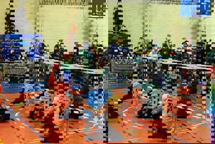 لیگ والیبال نشسته با حضور ستاره های پارالمپیکی