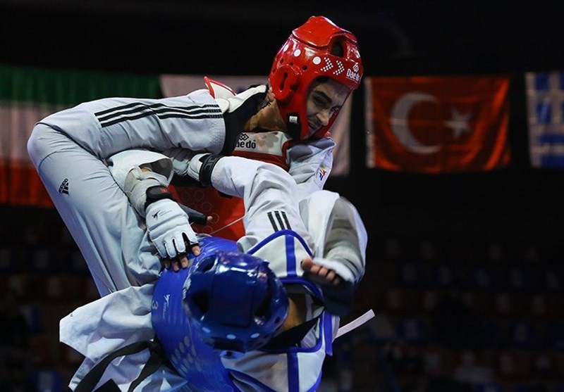 برتری مدعیان تکواندو در روز شکست عاشورزاده 