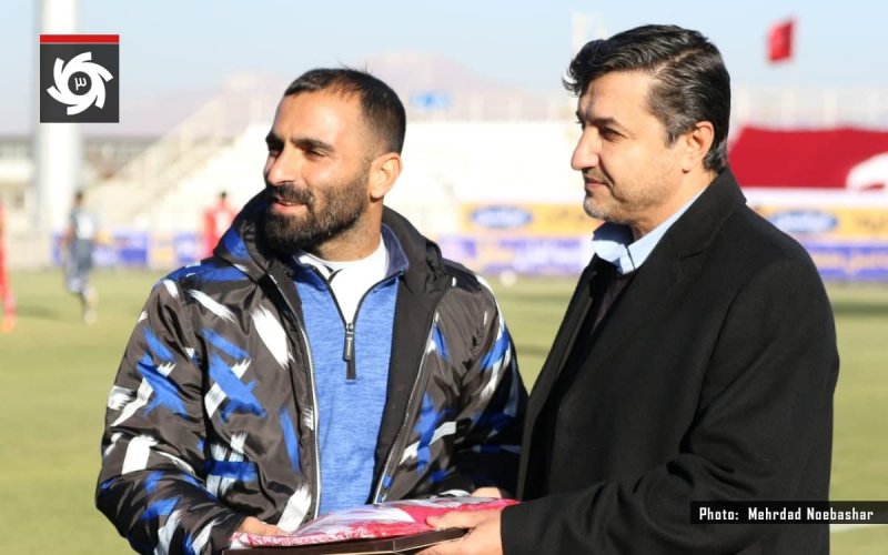 تقدیر تبریزیها از دو تراکتوری سابق(عکس)