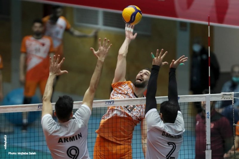 هراز و پیکان، برنده نبردهای جذاب لیگ والیبال