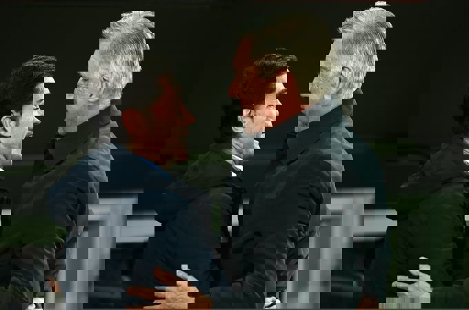 1676519