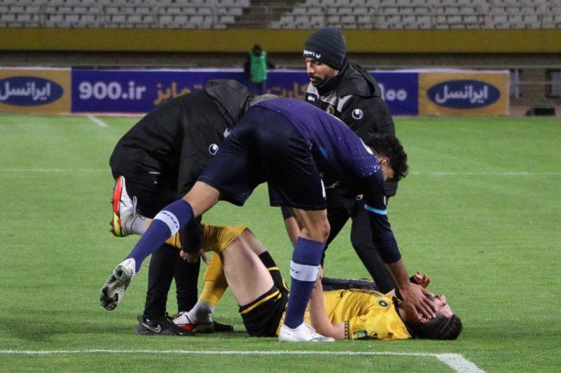 اشکهای یاسین پس از مصدومیت نگران کننده (عکس)