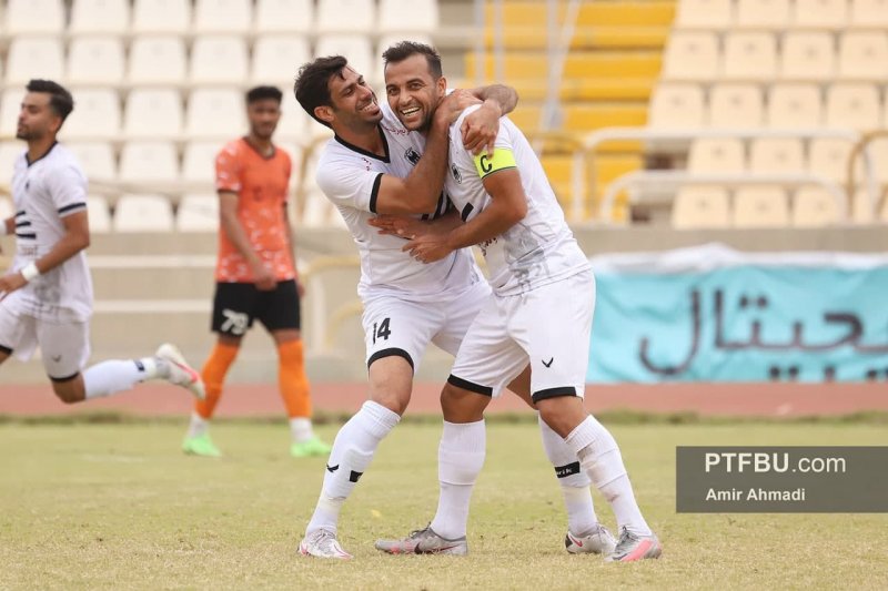 شاهین؛ اینبار بی حرف و حیث در صدر 