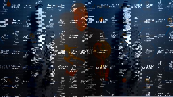 1678159