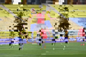 نساجی 1 نفت MIS 1؛ بدشانسی‌های ساکت در نقش جهان