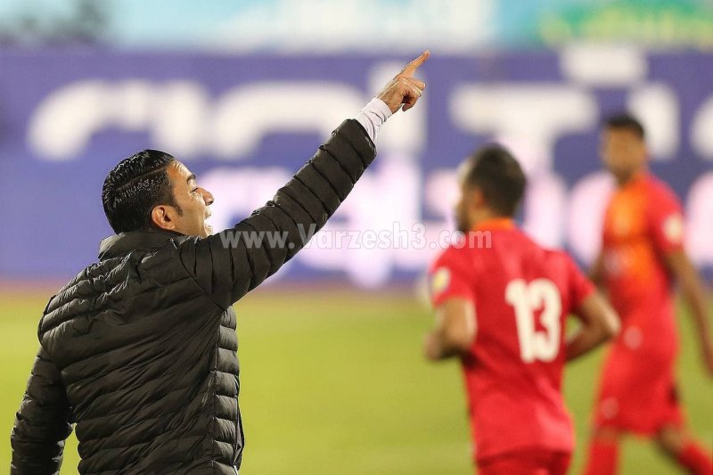 تیم نکو و ارائه نمایش قابل احترام در آزادی